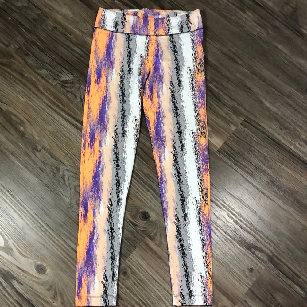 Bebe Sport Abstract Capri Athletic Pant